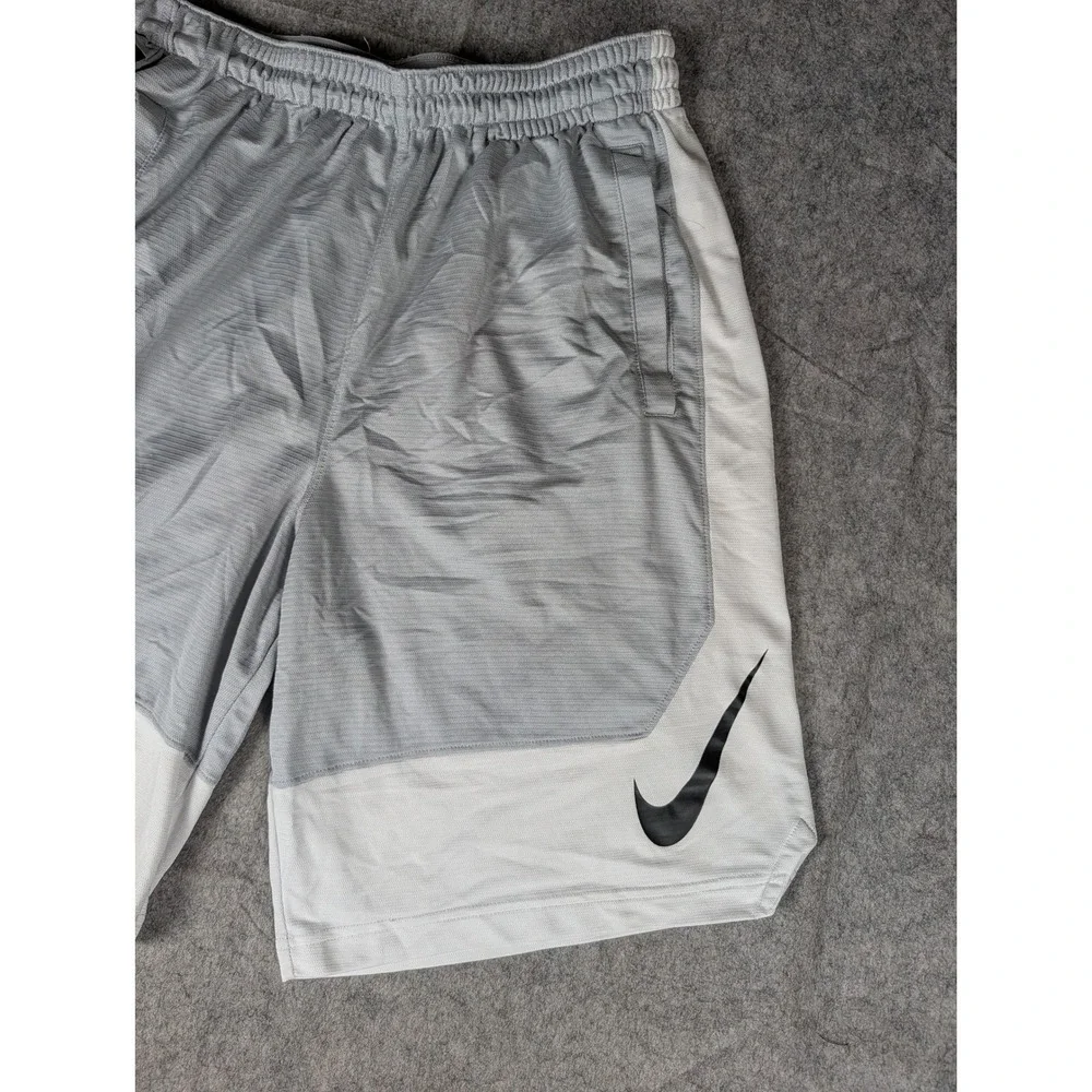 Nike Dri-FIT Basketball Shorts Grey White Athletic Gym Training 5519